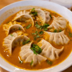 Paneer MoMo: Jhol
